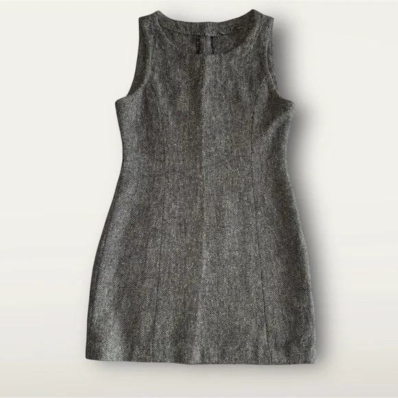 🛍️SALE🛍️ Custom-Tailored Black and Gray Wool Tweed Shift Sleeveless Dress - Picture 4 of 7